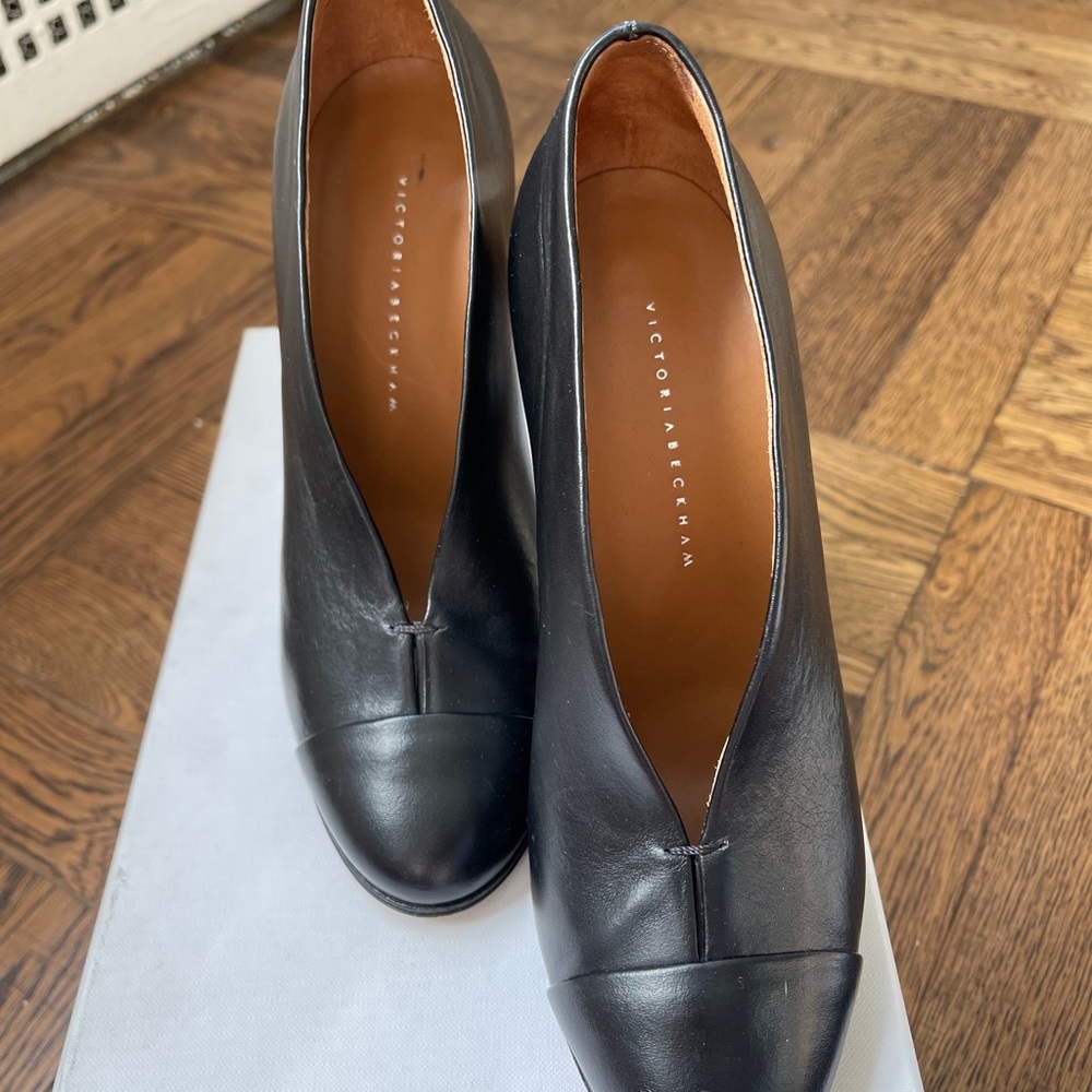 Victoria Beckham heals